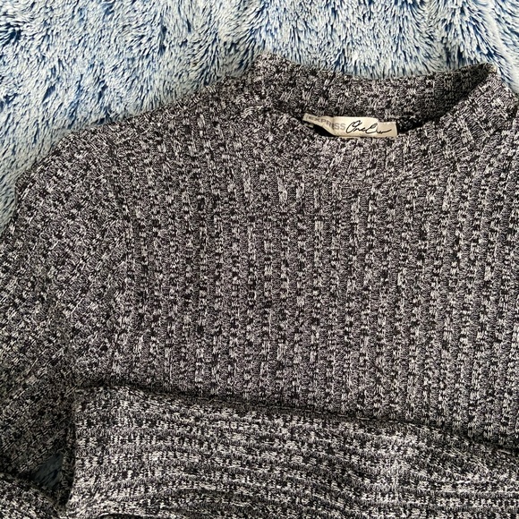 Ribbed mock neck crop top - Picture 3 of 3